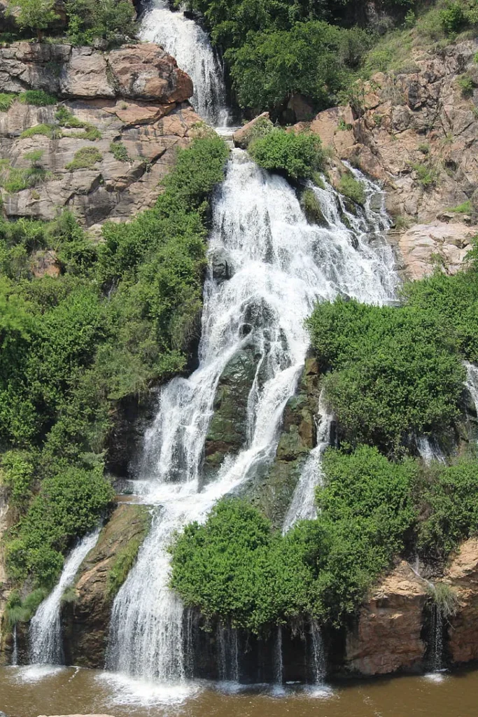 Chunchi Falls